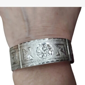Vintage‎ Sterling Silver Etched Mexican Bracelet